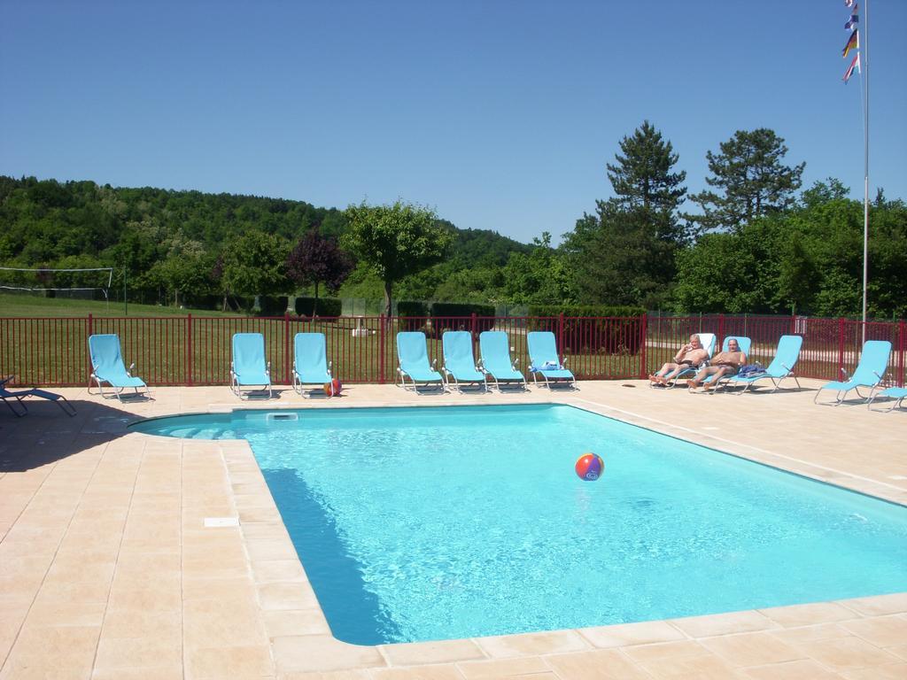 Camping De La Pelouse Jaulny Buitenkant foto