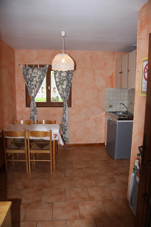 Camping De La Pelouse Jaulny Buitenkant foto