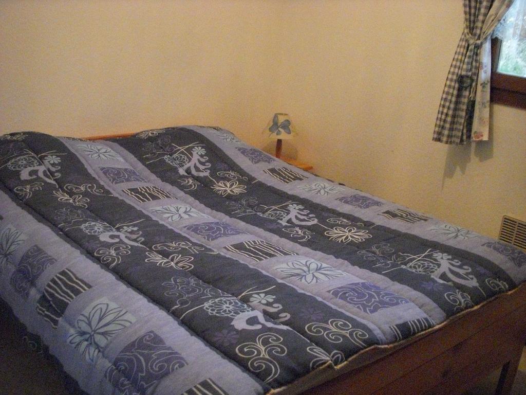 Camping De La Pelouse Jaulny Kamer foto